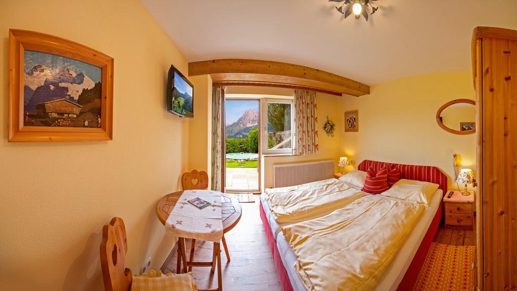 Romantik Aparthotel Sonnleitn St. Johann in Tirol Zimmer foto